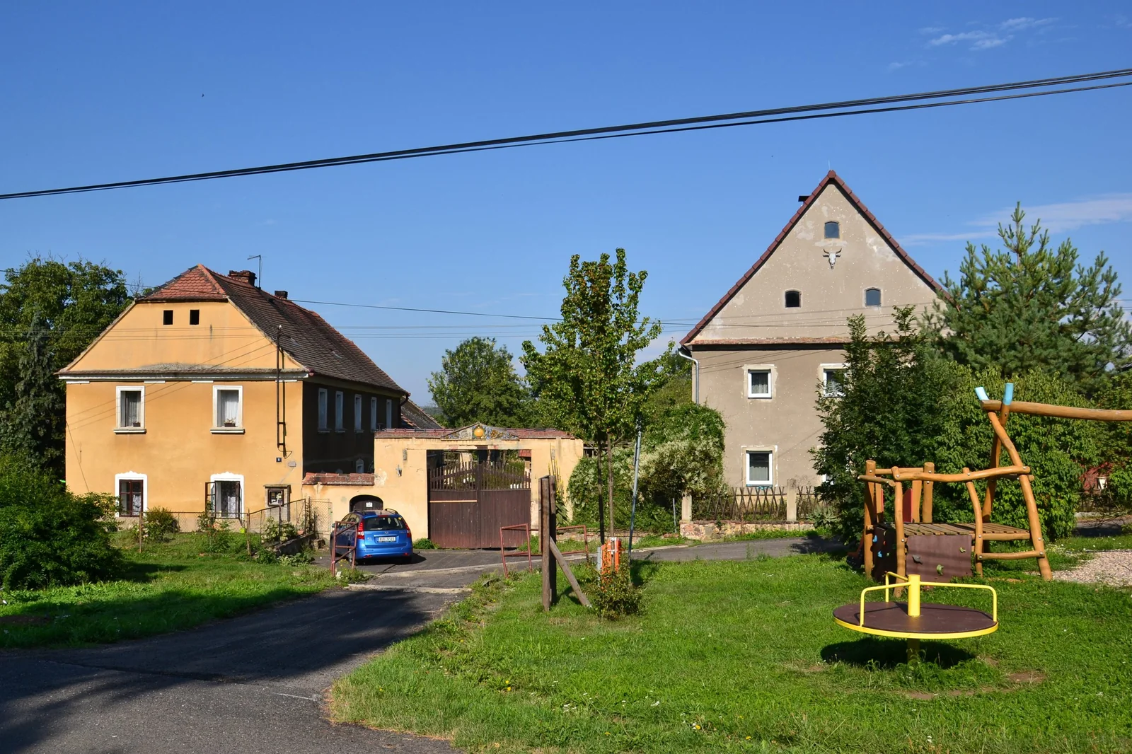 Tvrdín