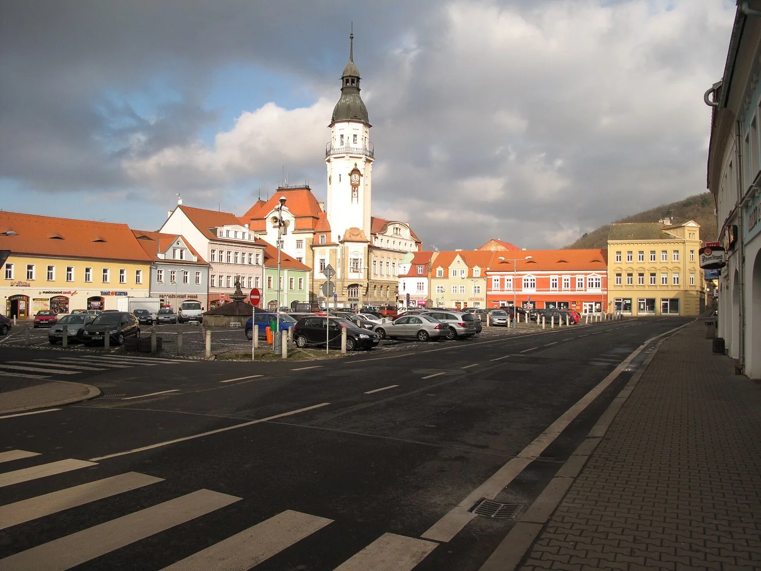 Advent v Bílině 2026: rozsvícení stromu, program a parkování